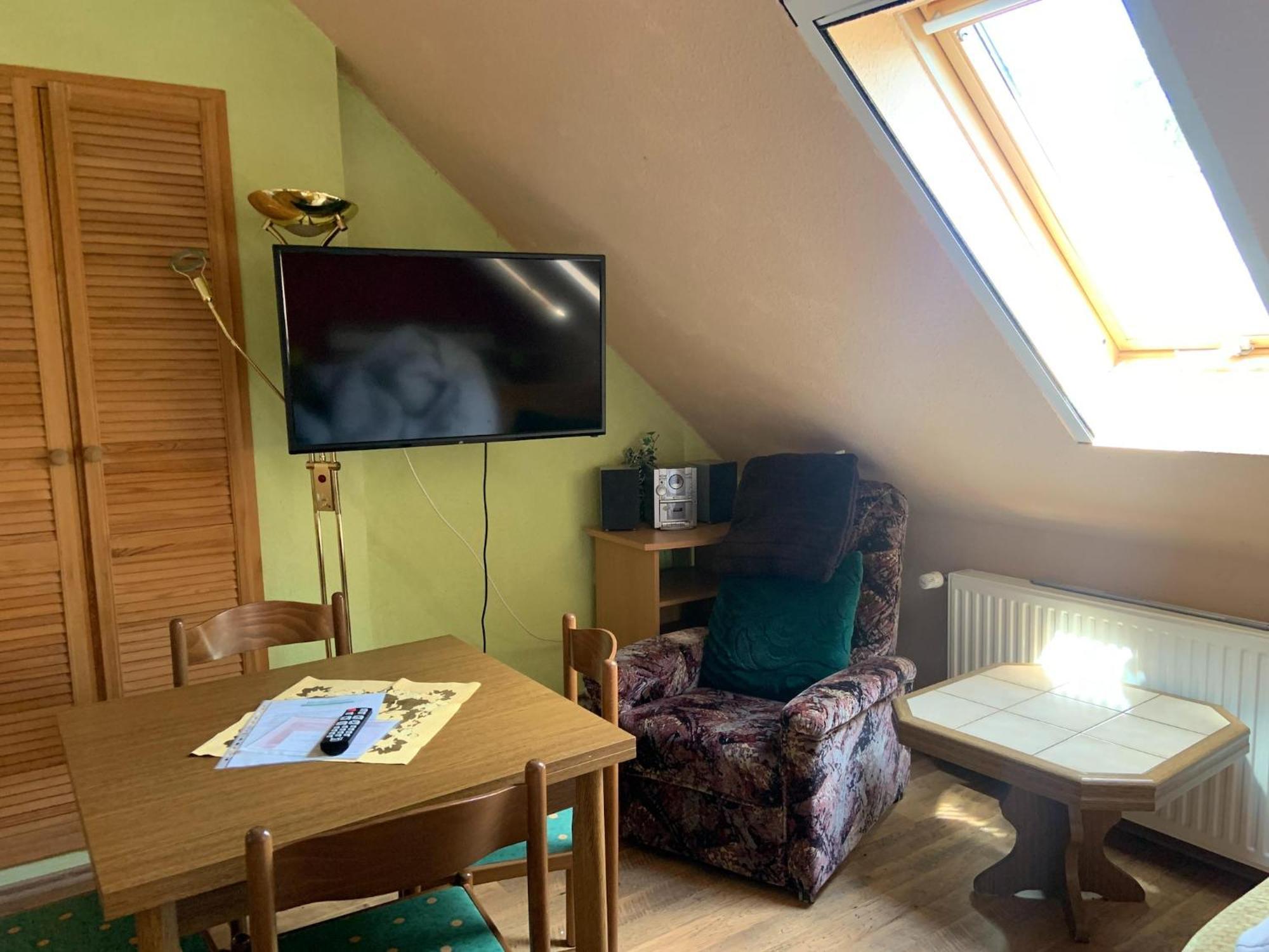 Apartment In Luckaitztal Gossda With Parking Space Extérieur photo